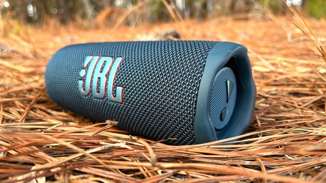 Granskning av JBL Flip 6: En bärbar Bluetooth-högtalare med imponerande ljudkvalitet