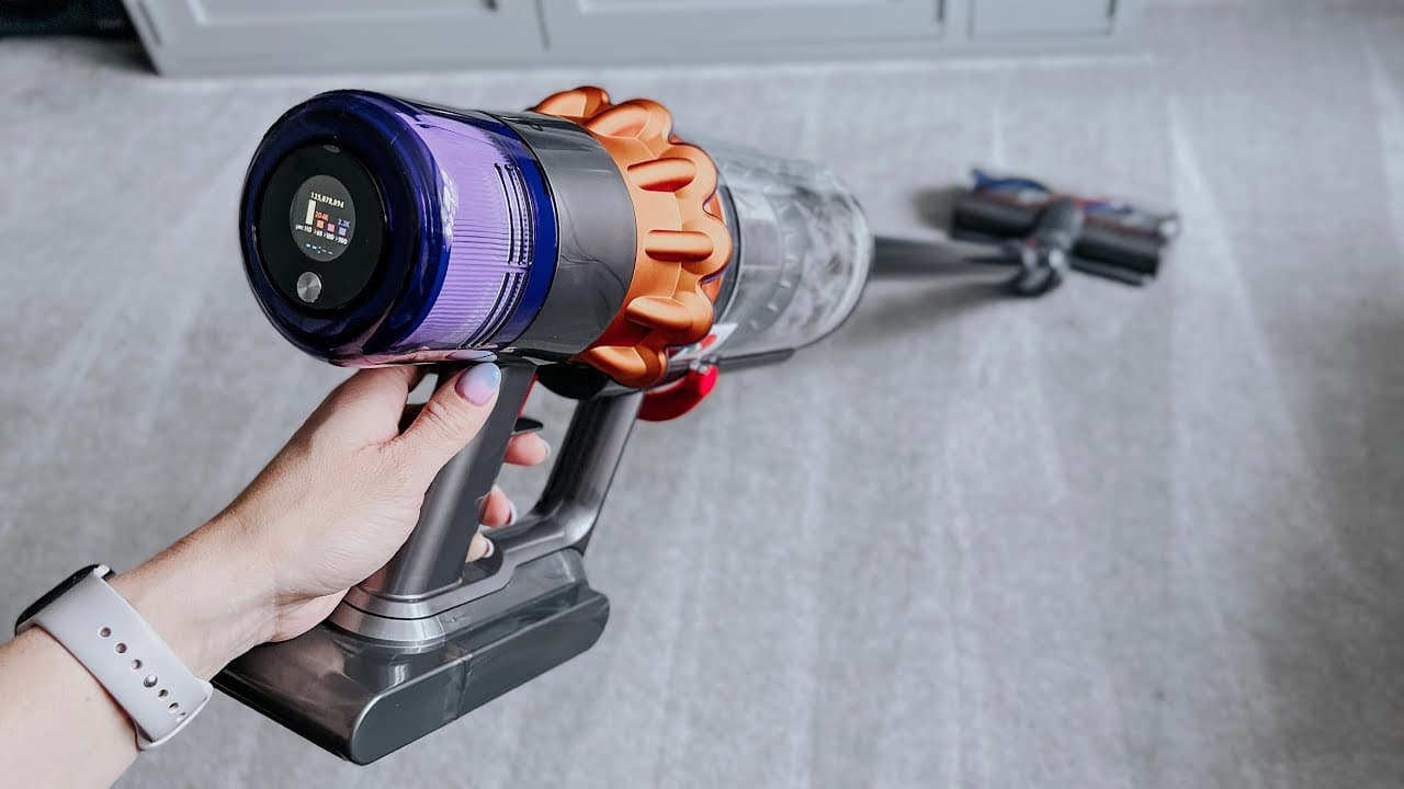 Recension av Dyson V15 Detect Absolute: En banbrytande skaftdammsugare