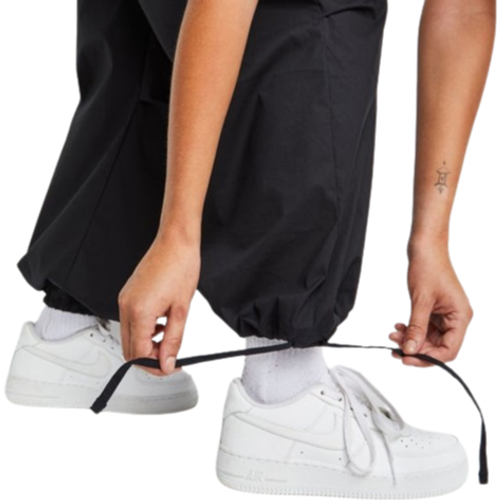 Nike Sportswear Women's High-Waisted Loose Woven Cargo Trousers - Black